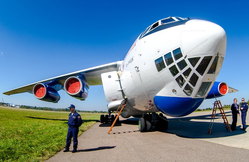 Уникальные самолеты "Авиакомплекса Ильюшина" на "МАКС-2015" 2 фото