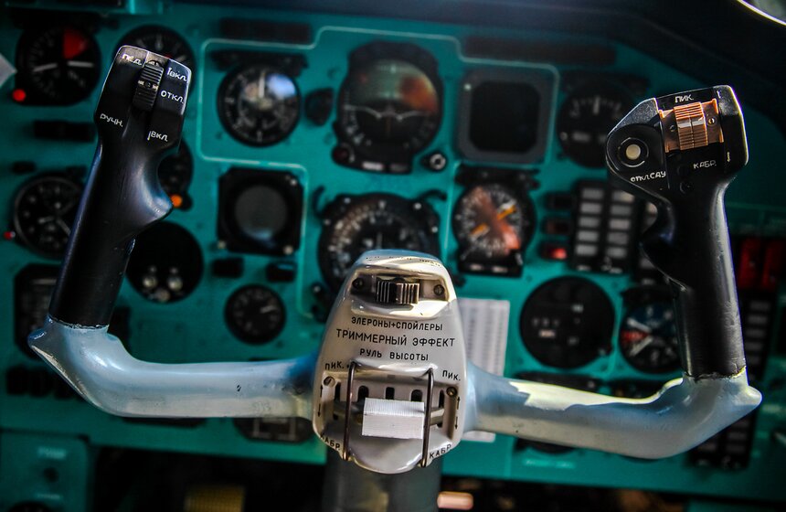 Уникальные самолеты "Авиакомплекса Ильюшина" на "МАКС-2015" 10 фото