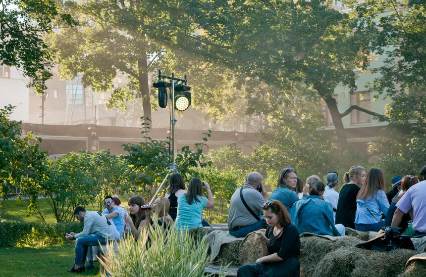 Полозкова, Зыкина и SHOO: как прошел фестиваль SOЛOMA от m24.ru 7 фото