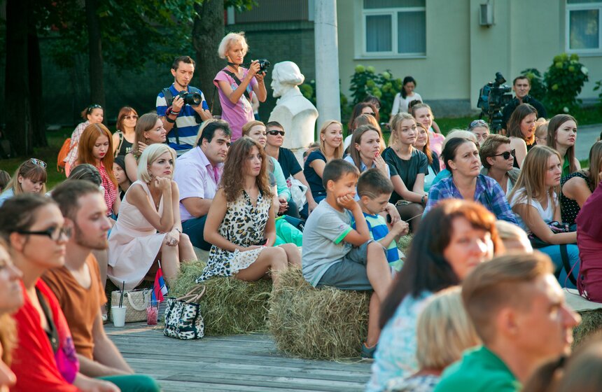 Полозкова, Зыкина и SHOO: как прошел фестиваль SOЛOMA от m24.ru 15 фото