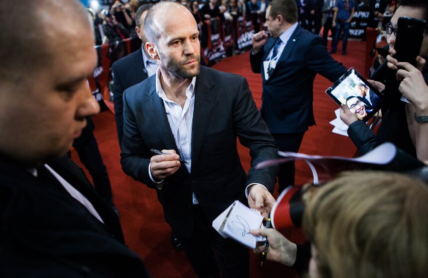 Джейсон Стэтхем на премьере фильма "Паркер" 4 фото