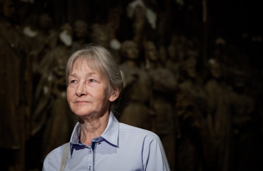 Горельеф Евгения Вучетича начали реставрировать 1 фото