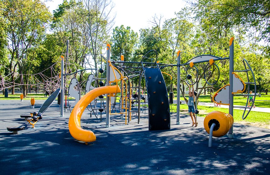 "Цветущий парк": лето в Гончаровском парке 15 фото