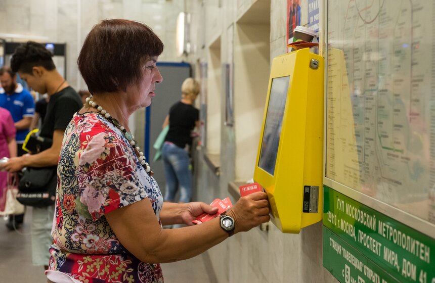 В столице прошел рейд по выявлению безбилетников в метро 18 фото