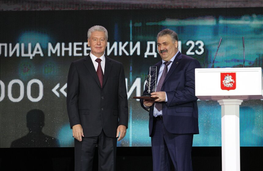 Мэр поздравил столичных строителей с профессиональным праздником 9 фото