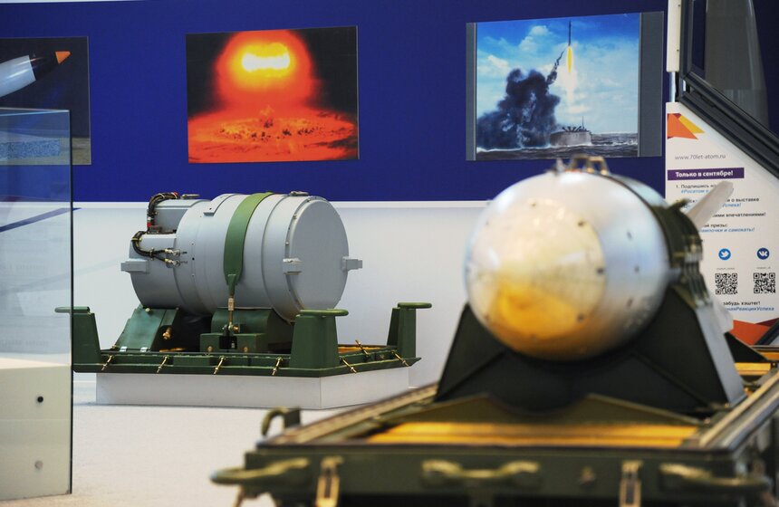 "Цепная реакция успеха": в Манеже выставили Царь-бомбу 2 фото