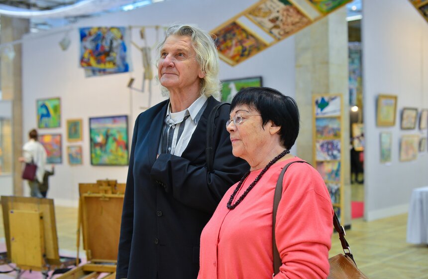 Открылась передвижная международная выставка "Учитель и Ученики" 8 фото