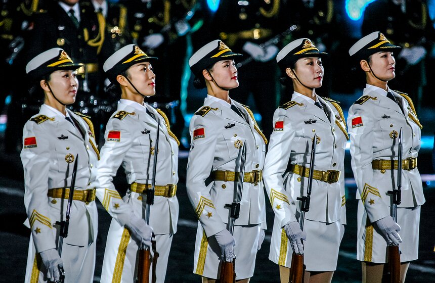 В Москве открылся военно-музыкальный фестиваль "Спасская башня" 23 фото