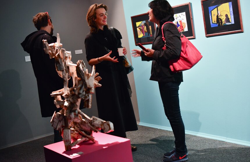 В столице открылась выставка о фрагментарности "Том второй" 1 фото