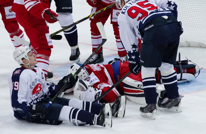 Столичный "Спартак" уступил дома нижегородскому "Торпедо" 8 фото