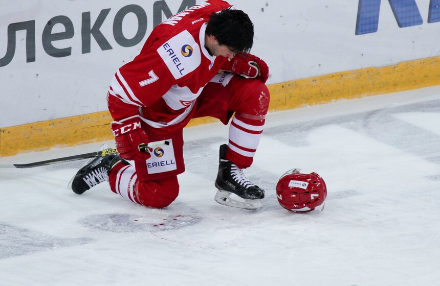 Столичный "Спартак" уступил дома нижегородскому "Торпедо" 11 фото