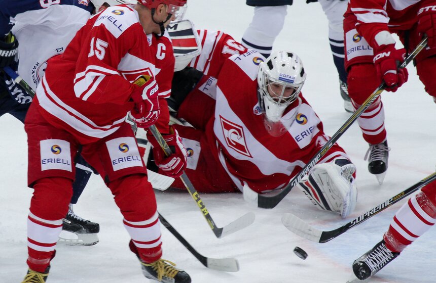 Столичный "Спартак" уступил дома нижегородскому "Торпедо" 16 фото