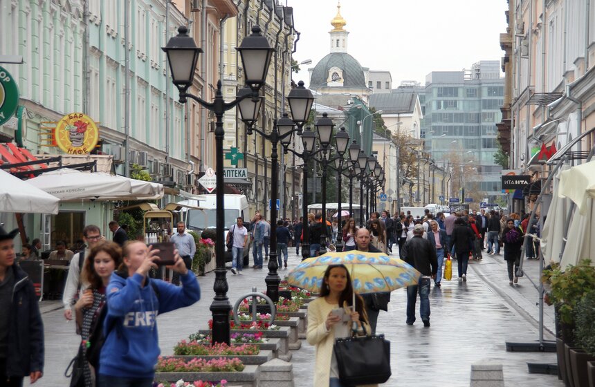 Новое пешеходное пространство у ЦДМ на Лубянке 19 фото