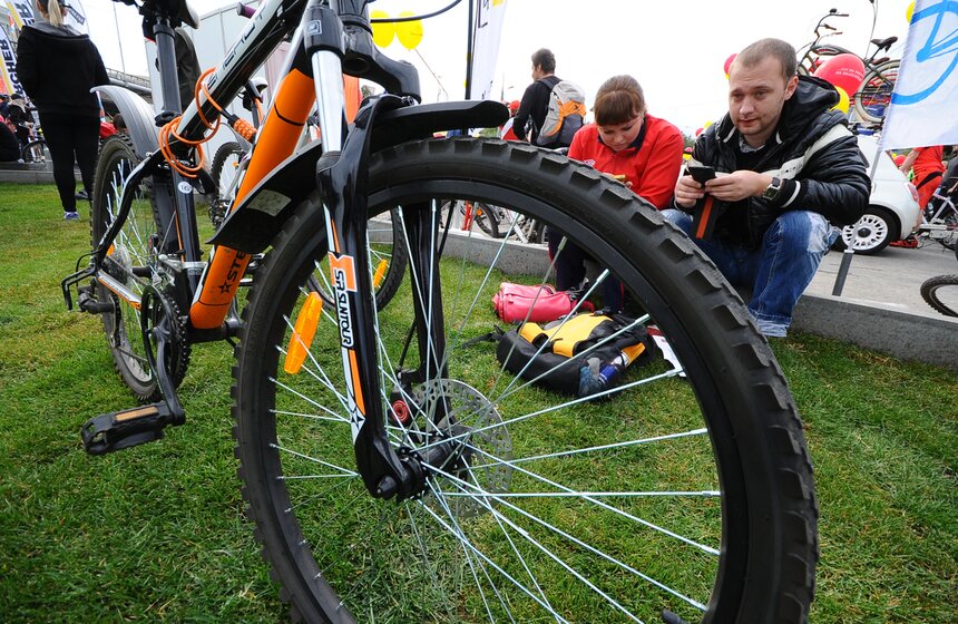 В столице состоялся велопарад, посвященный Дню города 8 фото
