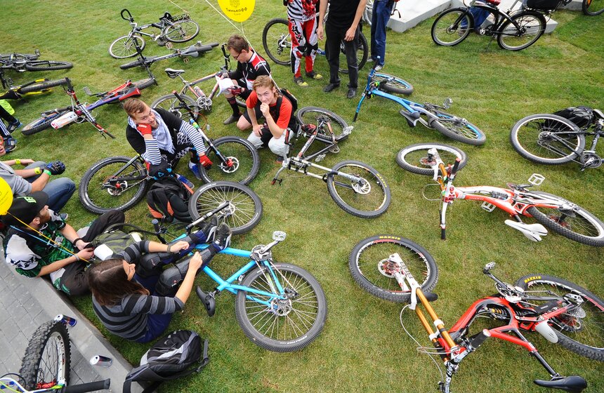 В столице состоялся велопарад, посвященный Дню города 7 фото