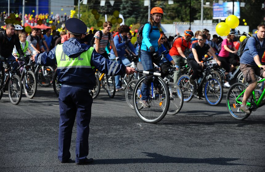 В столице состоялся велопарад, посвященный Дню города 15 фото