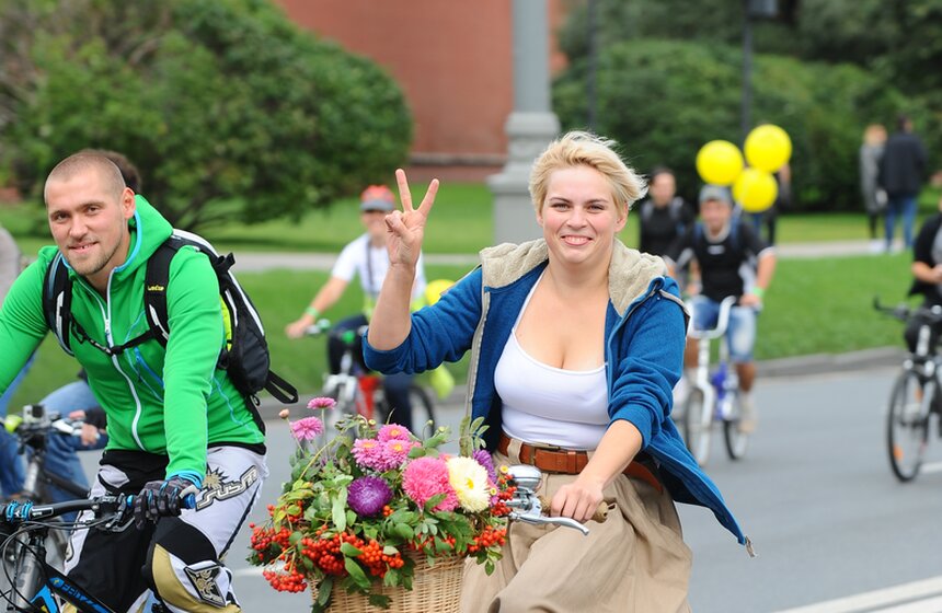 В столице состоялся велопарад, посвященный Дню города 20 фото