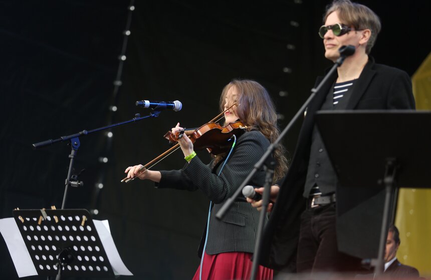 День города: квартирник и фестиваль Streetfire в парке Горького 20 фото