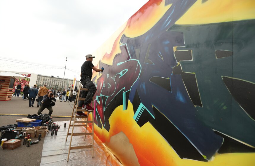 День города: квартирник и фестиваль Streetfire в парке Горького 14 фото