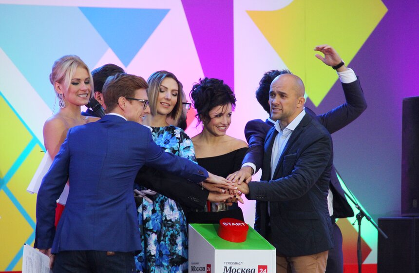 "Москва 24" проводит концерт на Патриарших прудах 20 фото