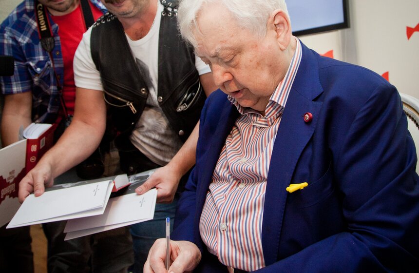 Книгу "Табаков русской сцены" представили в столице 19 фото