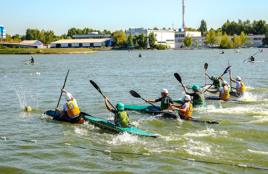 В "Крыластком" проходит Кубок Президента по гребле на байдарках 4 фото