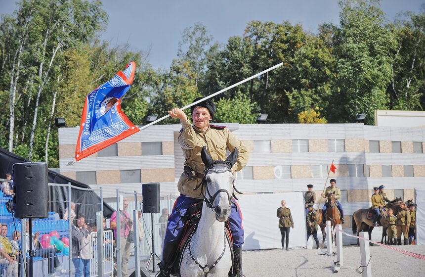 В "Сокольниках" прошел фестиваль "Россия на коне" 15 фото