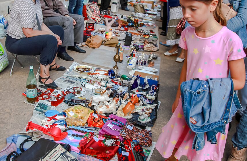 В Музее Москвы прошел юбилейный Городской блошиный рынок 5 фото