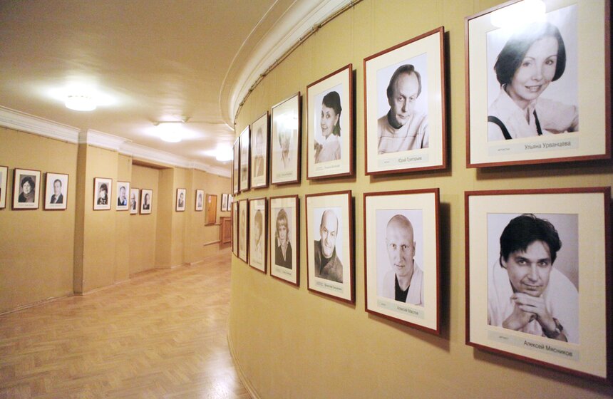 В РАМТе прошел традиционный сбор труппы 23 фото