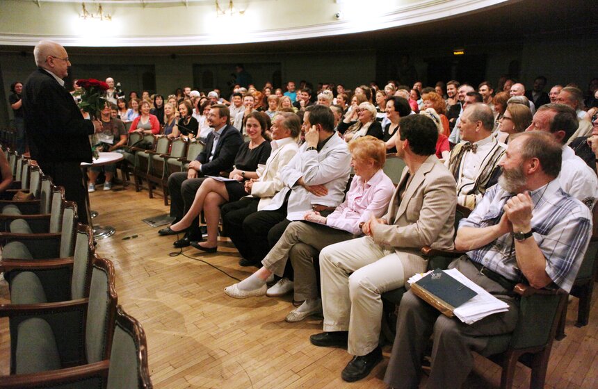 В РАМТе прошел традиционный сбор труппы 12 фото