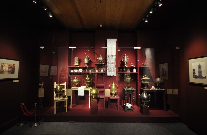 Выставка "Чудо старинного самовара" открылась в Коломенском 10 фото