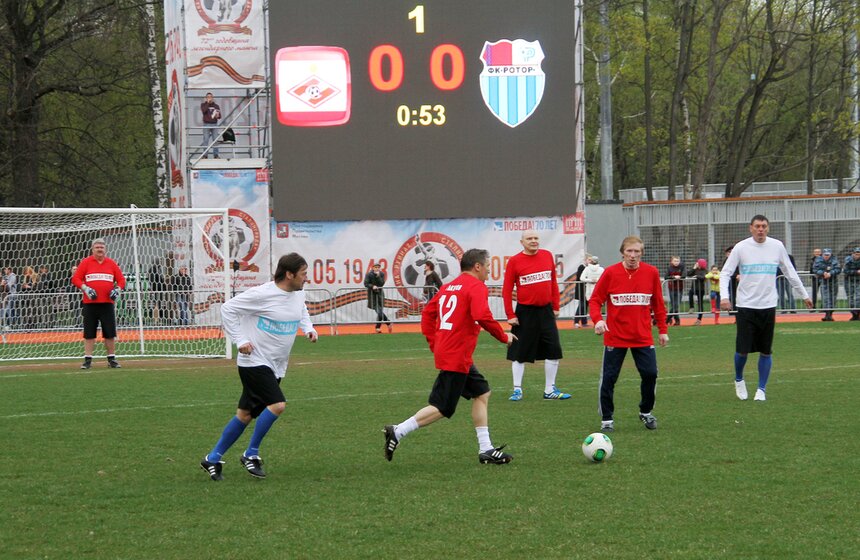 На ВДНХ реконструировали матч в Сталинграде 1943 года 15 фото
