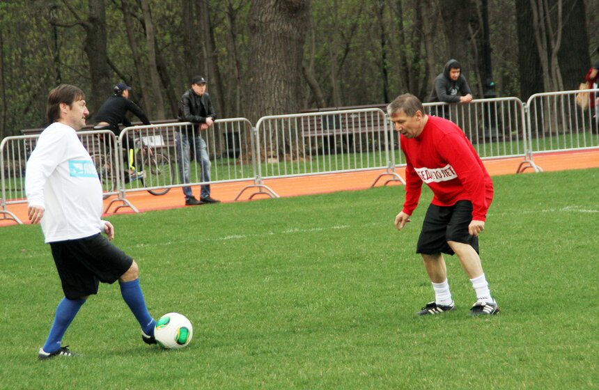 На ВДНХ реконструировали матч в Сталинграде 1943 года 18 фото