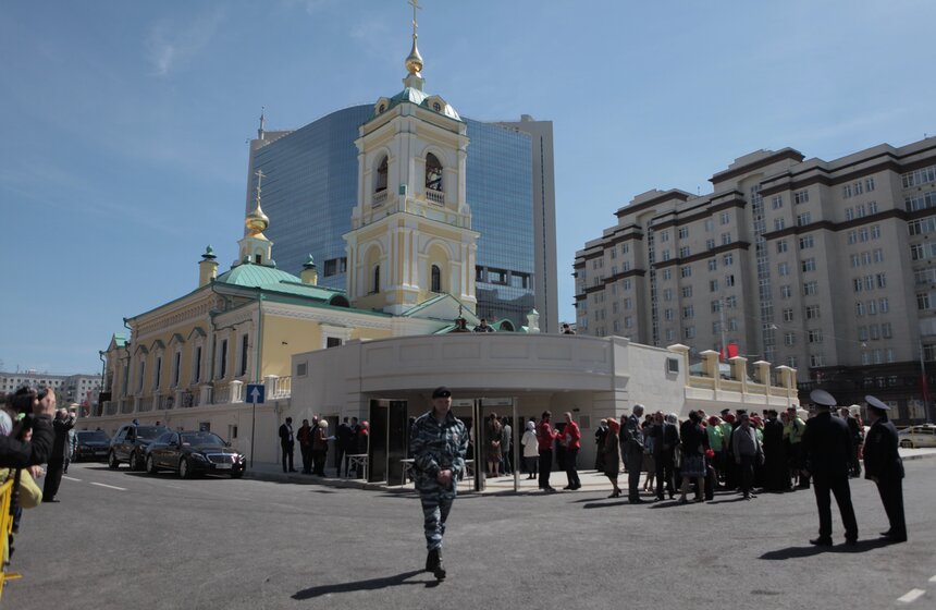 В Москве освятили воссозданный храм Преображения Господня 23 фото