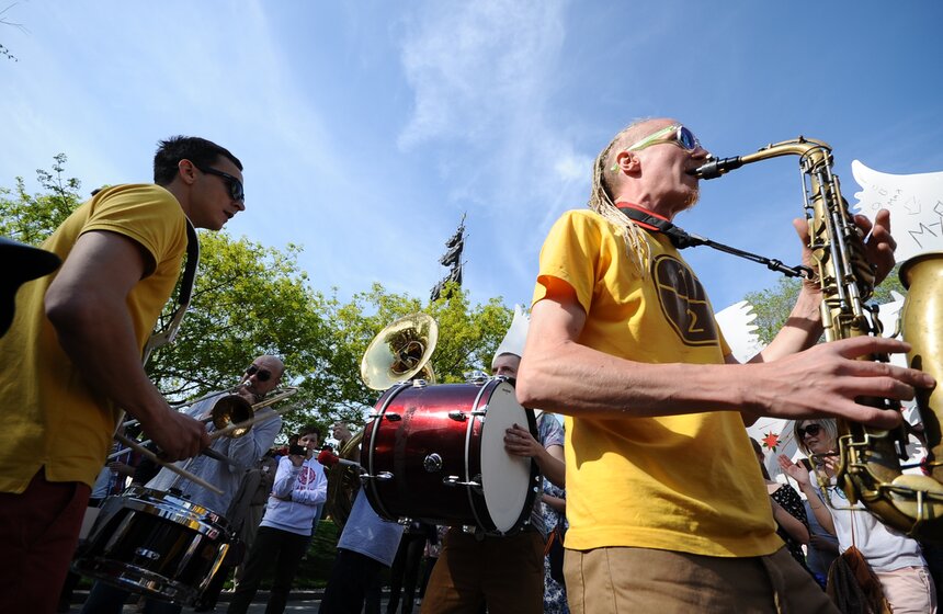 "Фестиваль шагающих оркестров" в МУЗЕОНЕ 21 фото