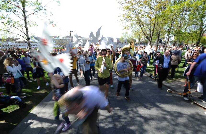 "Фестиваль шагающих оркестров" в МУЗЕОНЕ 23 фото