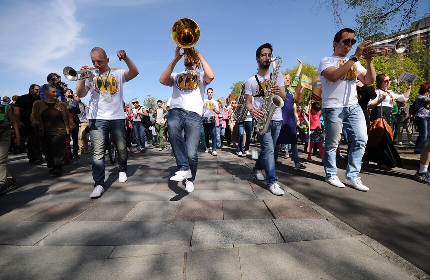 "Фестиваль шагающих оркестров" в МУЗЕОНЕ 6 фото