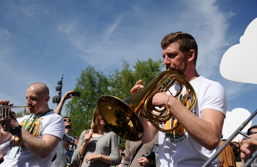 "Фестиваль шагающих оркестров" в МУЗЕОНЕ 11 фото