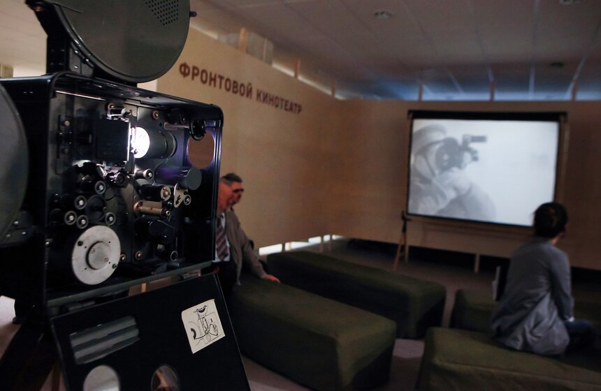 В Москве открылась выставка "Они снимали войну" 15 фото