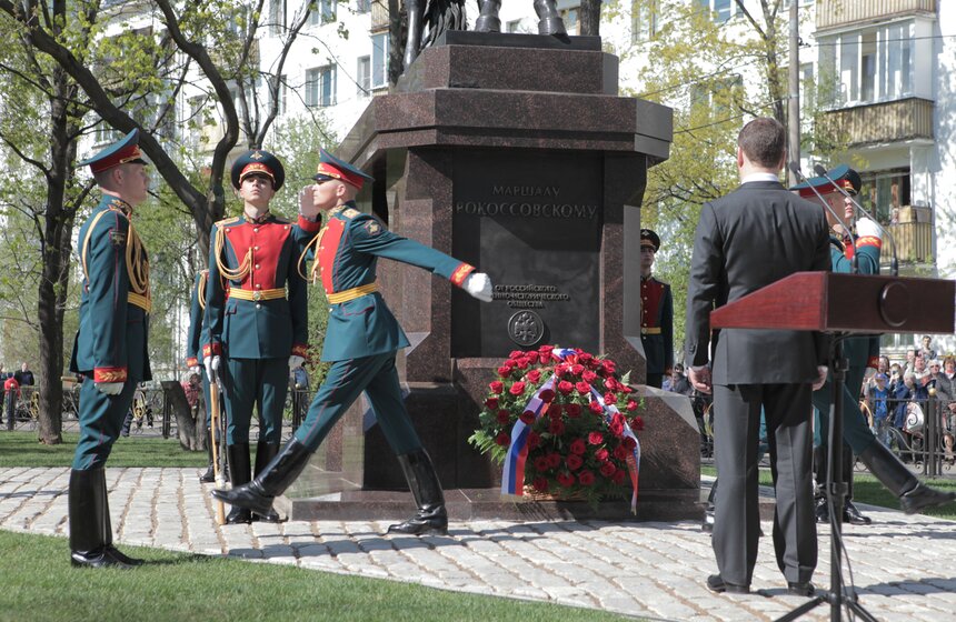В Москве открыли памятник маршалу Рокоссовскому 21 фото