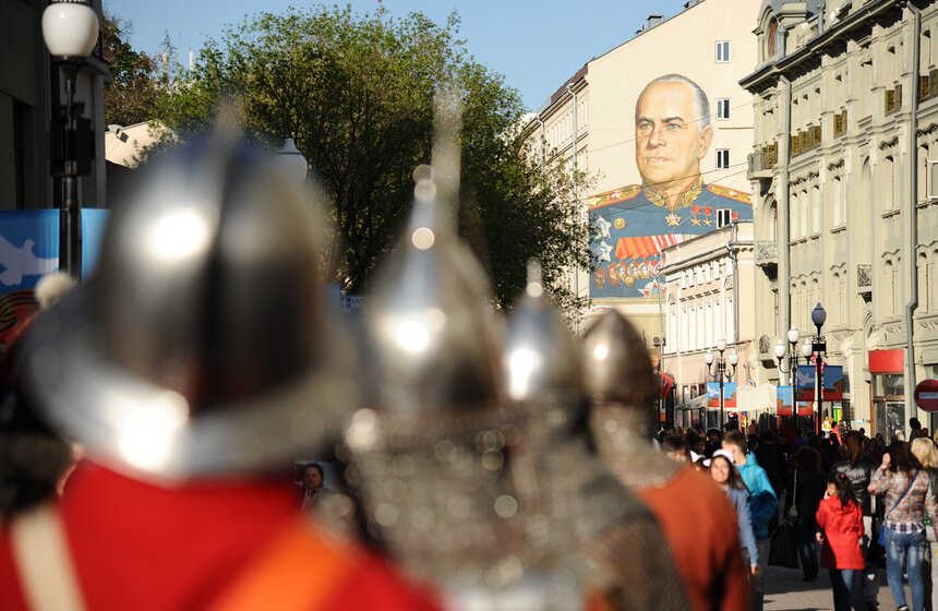 На Арбате прошел парад в честь Георгия Победоносца 20 фото