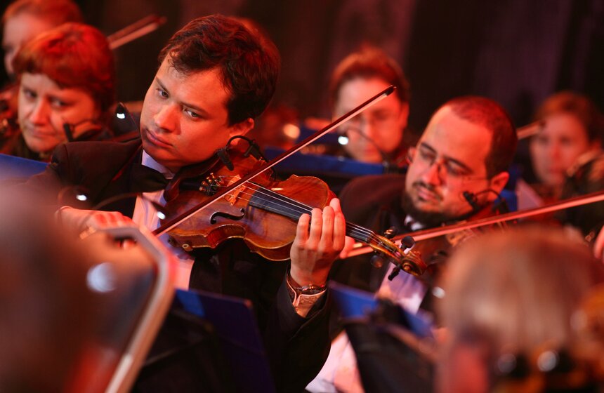 На площади Белорусского вокзала прошел праздничный концерт 19 фото