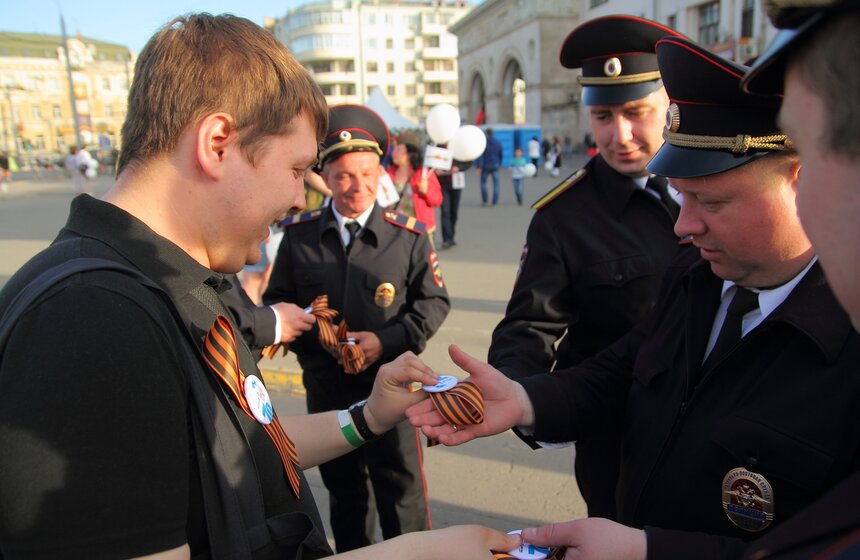 На площади Белорусского вокзала прошел праздничный концерт 2 фото