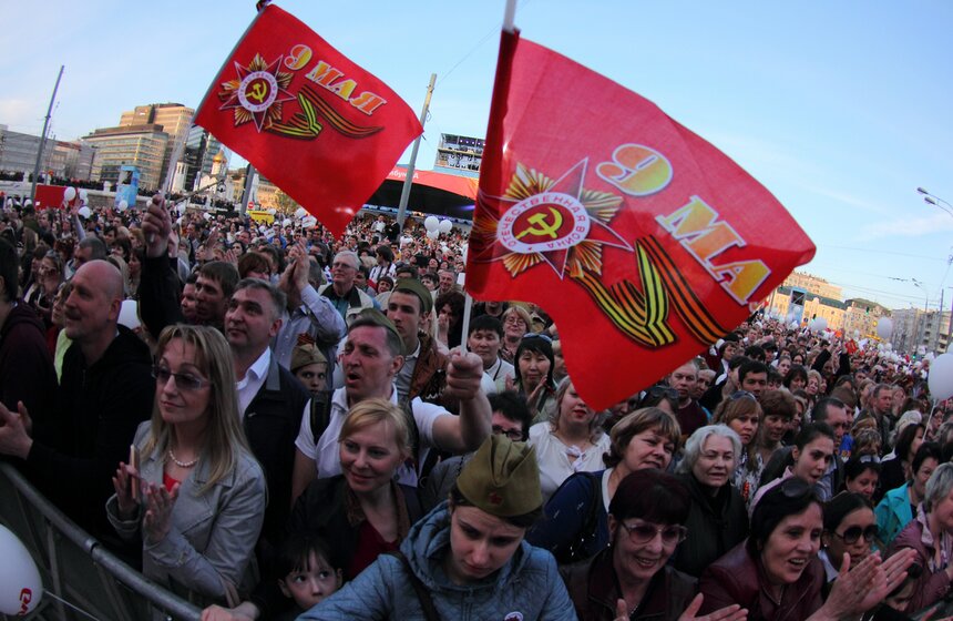 На площади Белорусского вокзала прошел праздничный концерт 9 фото