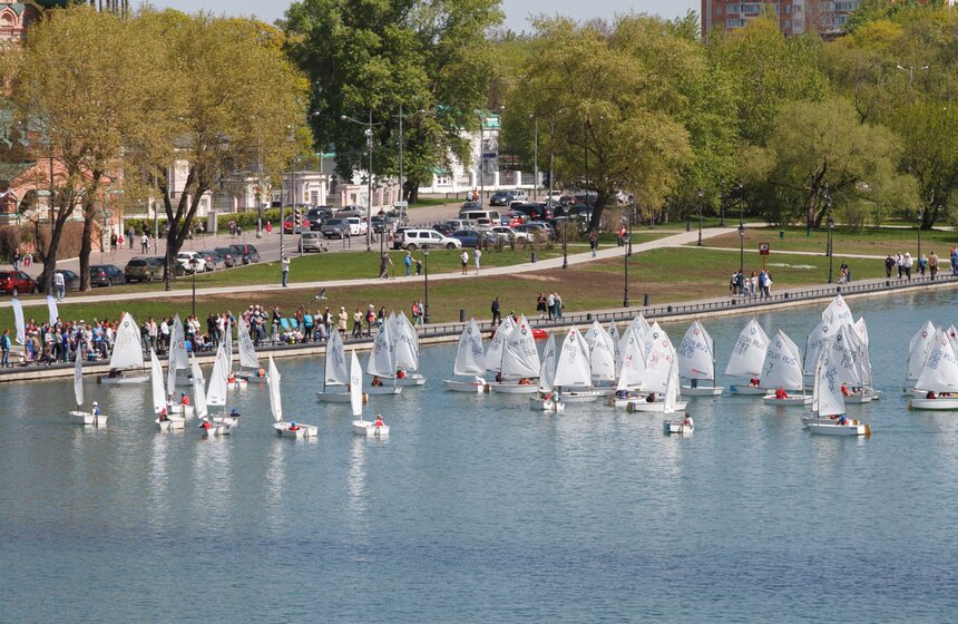 На Останкинском пруду прошла детская парусная регата 12 фото