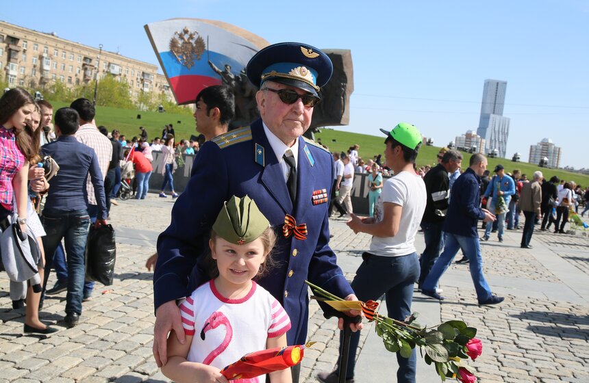 На Поклонной горе прошли праздничные гуляния 1 фото