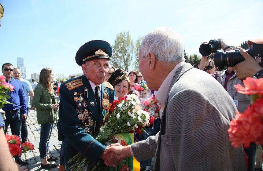 На Поклонной горе прошли праздничные гуляния 2 фото