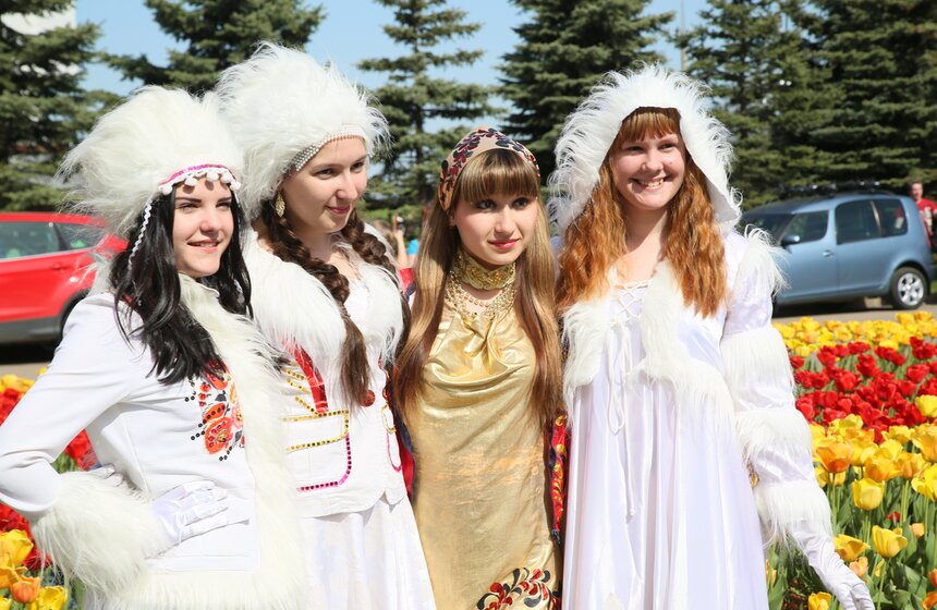 На Поклонной горе прошли праздничные гуляния 23 фото