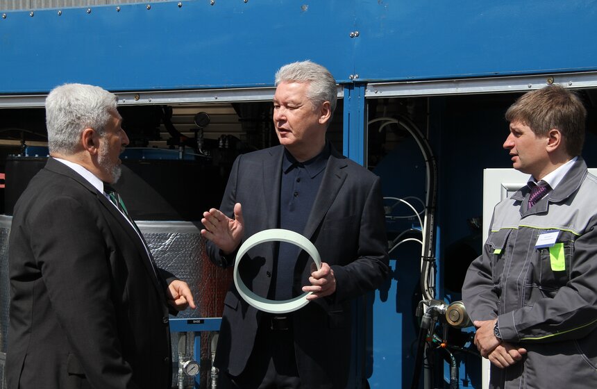 Сергей Собянин посетил завод по производству пластиковых труб 15 фото