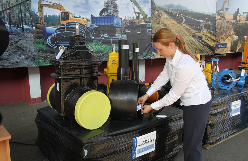 Сергей Собянин посетил завод по производству пластиковых труб 16 фото